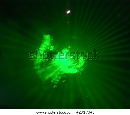 Green flash of a laser projector