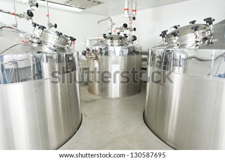 Pharmaceutical technology equipment tank facility for water preparation, cleaning and treatment