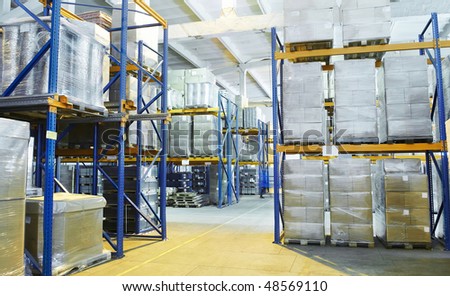 rack stack arrangement of cardboard boxes in a warehouse