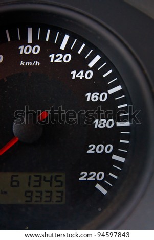 Car tachometer of a stopped car