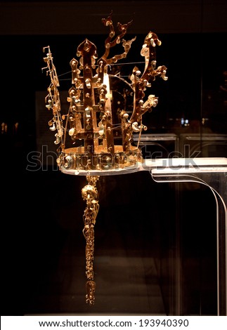 GYEONGJOU, SOUTH KOREA - MAY 13: Silla era golden crown on May 13, 2014, Gyeongjou, South Korea. Lots of important treasures were found from the medieval Silla kingdom around the city.