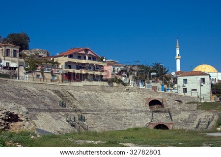 Foto nga qyteti i "Durresit" Stock-photo-amphitheatre-durresi-albania-32782801