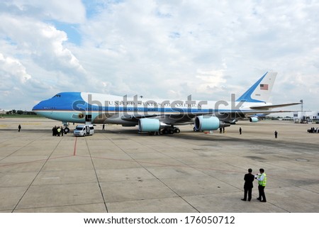 BANGKOK - NOV 18: Air Force One sits on the tarmac at Don Muang International Airport as US President Barack Obama begins a historic tour of Southeast Asia on Nov 18, 2012 in Bangkok, Thailand.