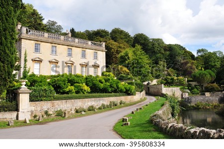 Attractive Old Mansion House and Driveway in the English Countryside