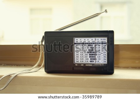 short wave receiver,a black radio.