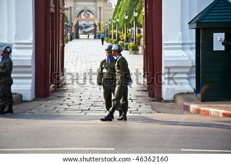 BANGKOK, THAILAND - JANUARY 5: Parade of the kings Guards, in the Grand Palace, Guards are controlling the entrance of the main gate of the Grand Palace January 5, 2010 in Bangkok, Thailand