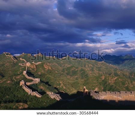 This section, Jin Shanling, is the most beautiful part of the whole Great Wall, which maintains its wild nature and with no artificial trace or marks. It shows what it was four hundred years ago.