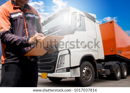 Truck Safety, Truck driver daily checks before driving.