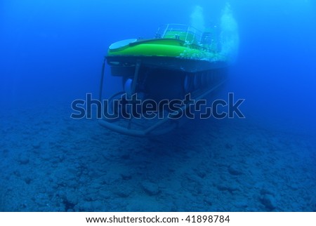 Submarine, submersible,
