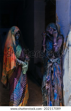 SHAPURA - MARCH 12 : women posing in the street on March 12 , 2014 in Shapura,India