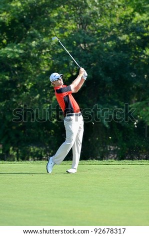 EDISON,NJ-AUGUST 26: Golfer David Hearn watches his shot during the second round of the Barclays Tournament held at the Plainfield Country Club on August 26, 2011 in Edison, N.J.