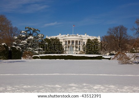The United States White House in snow.