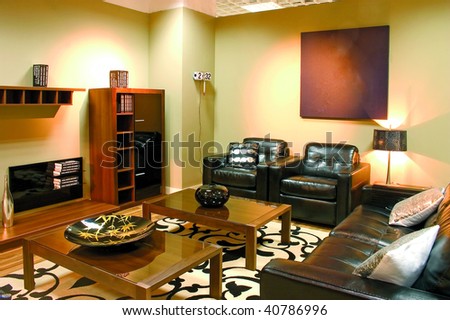 Living Room Lamps on Modern Living Room With Warm Colors  Leather Sofa  Two Arm Chairs And