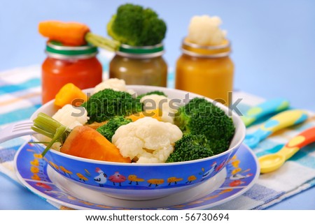 steamed broccoli,carrot and cauliflower for baby or ready vegetables in jars