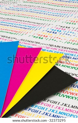 CMYK color chips on inkjet printed texts