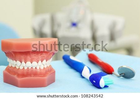 Brush Dental