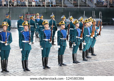 MOSCOW - AUGUST 31: Soldiers of honor guard of Presidential Regiment at Military Music Festival Spasskaya Tower on August 31, 2011 in Moscow, Russia.