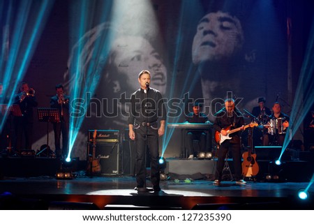 MOSCOW - JAN 23: Maxim Leonidov performs on stage at Taganka Theater during VladimirVysotsky Award ceremony  Own Track, Jan 23, 2012, Moscow, Russia.