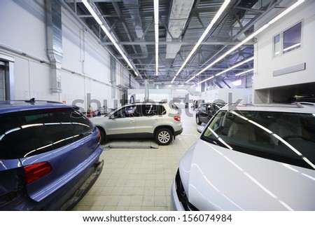 MOSCOW - JAN 11: View between two cars on the premises in service stations in the Volkswagen Varshavka Center on January 11, 2013, Moscow, Russia