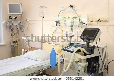 Empty equipped place in intensive care unit
