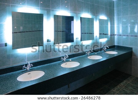 Casas de banho Stock-photo-washstands-in-public-toilet-26486278