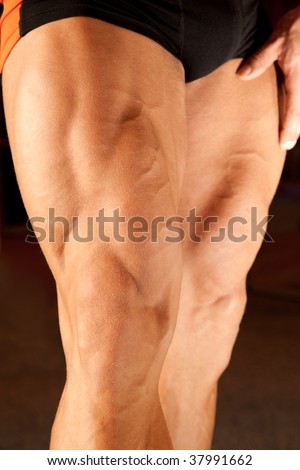 closeup photo of bodybuilder legs