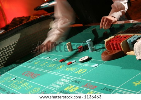 craps being played while you watch