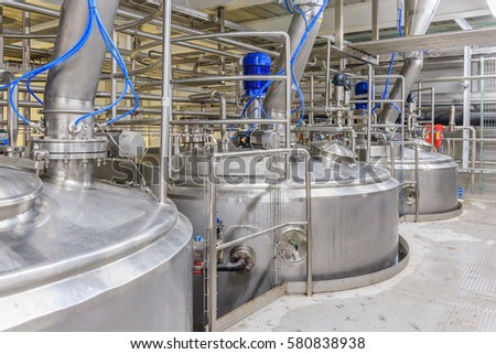 pharmaceutical factory equipment mixing tank on production line in pharmacy industry manufacture factory