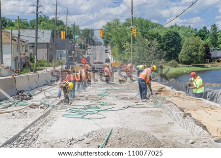 WELLINGTON COUNTY, ON - AUGUST 11: Bridge repair on Highway 7. Ontario Premier Dalton McGuinty made a pledge in Waterloo that work on a new Highway 7 will begin within three years on August 11, 2012