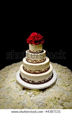 white wedding cakes with red roses. mini cake i hand-made sugar, fondant or gum-pasteclusters Wedding+cakes+with+roses+on+top