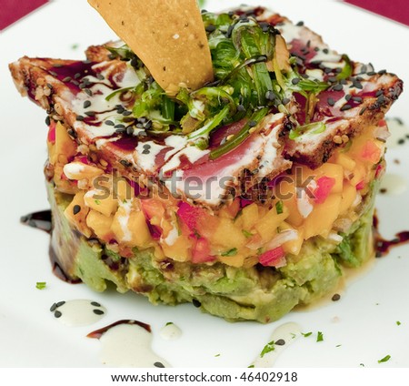 Gourmet Tuna, Guacamole and Mango Salsa Salad