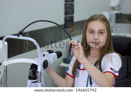 Little woman wants to be a doctor
