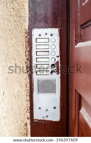 Detail view of door bell