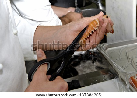 cleaning and preparation of shrimp