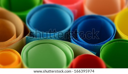 Rolled color paper strips