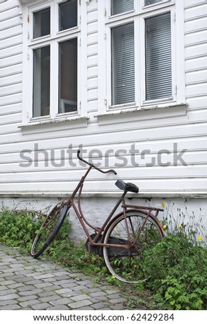 lonely old bike