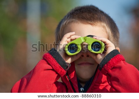 binoculars front