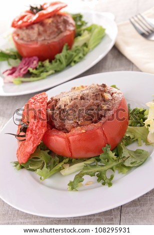 stuffed tomato with beef