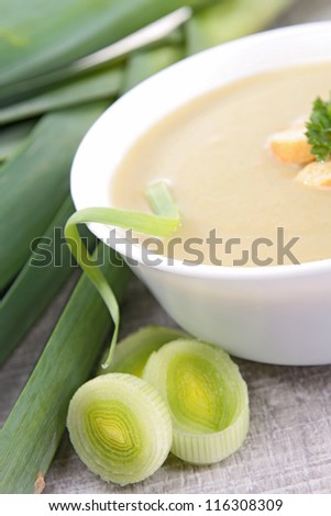 bowl of leek soup