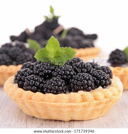 blackberries cake