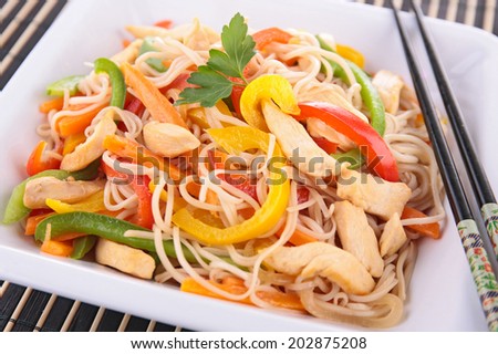 fried noodles and chicken