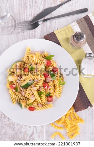 pasta cooked with vegetables