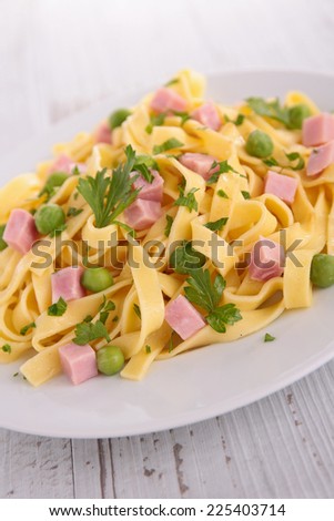 pasta with pea and ham