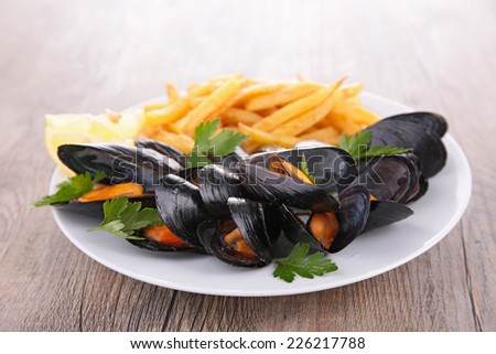 mussel and french fries