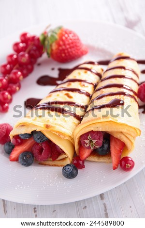 crepe and berry fruit