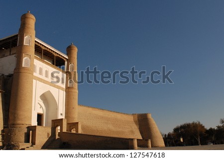 Gateway and ramparts of the Ark, Bukhara\'s royal citadel