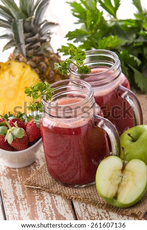 combinition apple, pineapple, and Strawberry into a juice