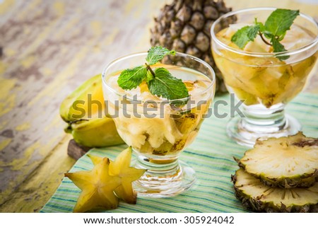 Summer fresh fruit Flavored infused water mix of starfruit and pineapple