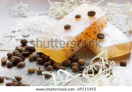 Coffee spa:natural hand-made soap, aromatic bath salt and coffee beans