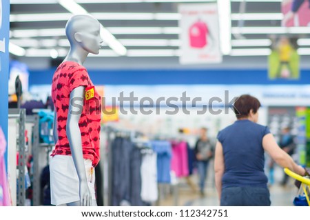 Mannequins in sport athletics suits in mall